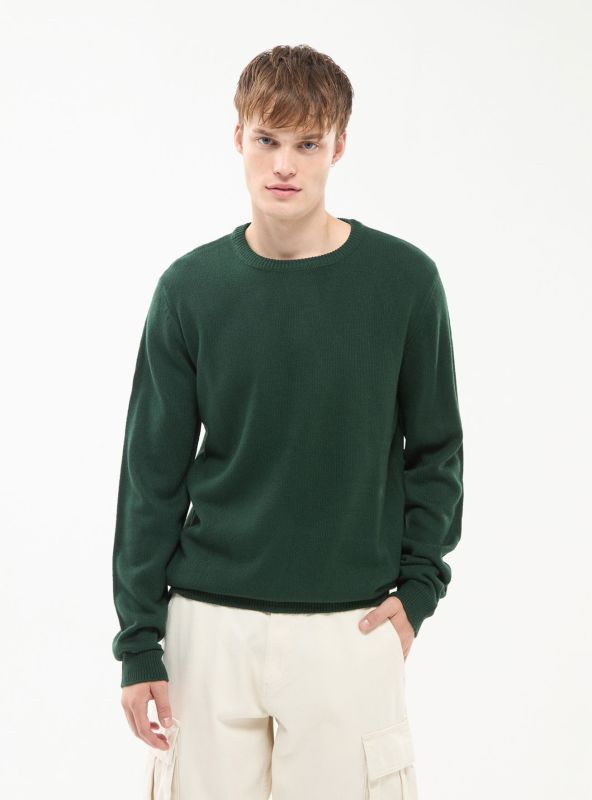 Plain jumper with round neckline green