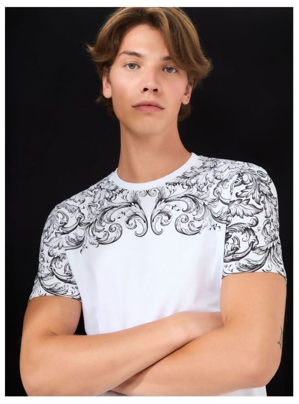 T-shirt with baroque print white