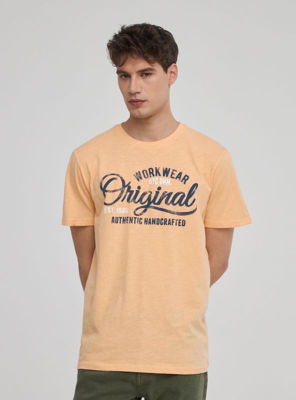 T-shirt with printed lettering peach